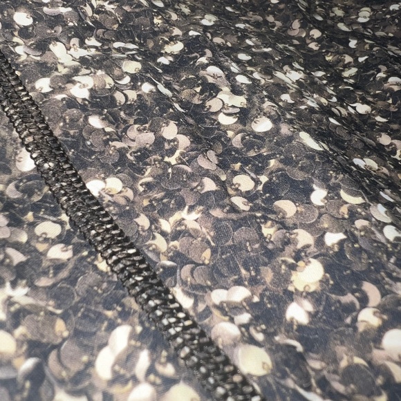 Lululemon sequin pattern leggings! - Picture 2 of 6